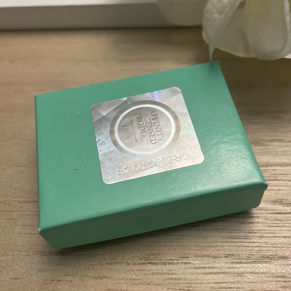 NWT Tri Delta Bar Necklace Silver plated letters 18” chain in box - Picture 5 of 7